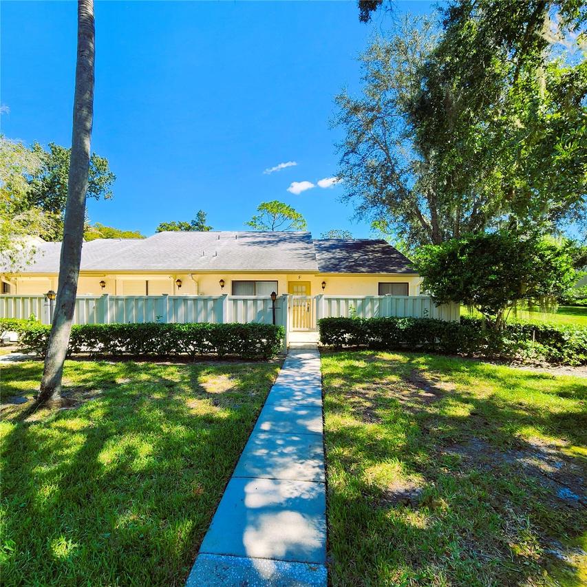 1333 Shady Pine Way #F, Tarpon Springs, FL 34688