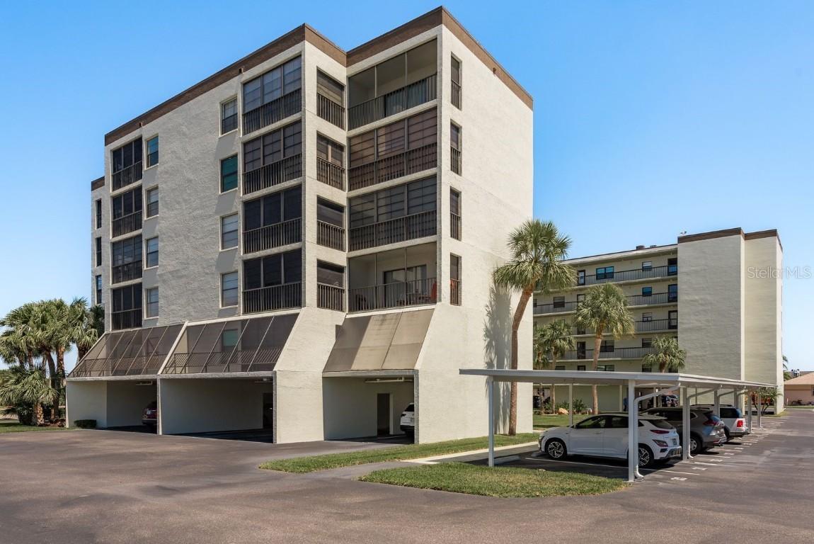 9860 62nd Ter. #1051, St Petersburg, FL 33708