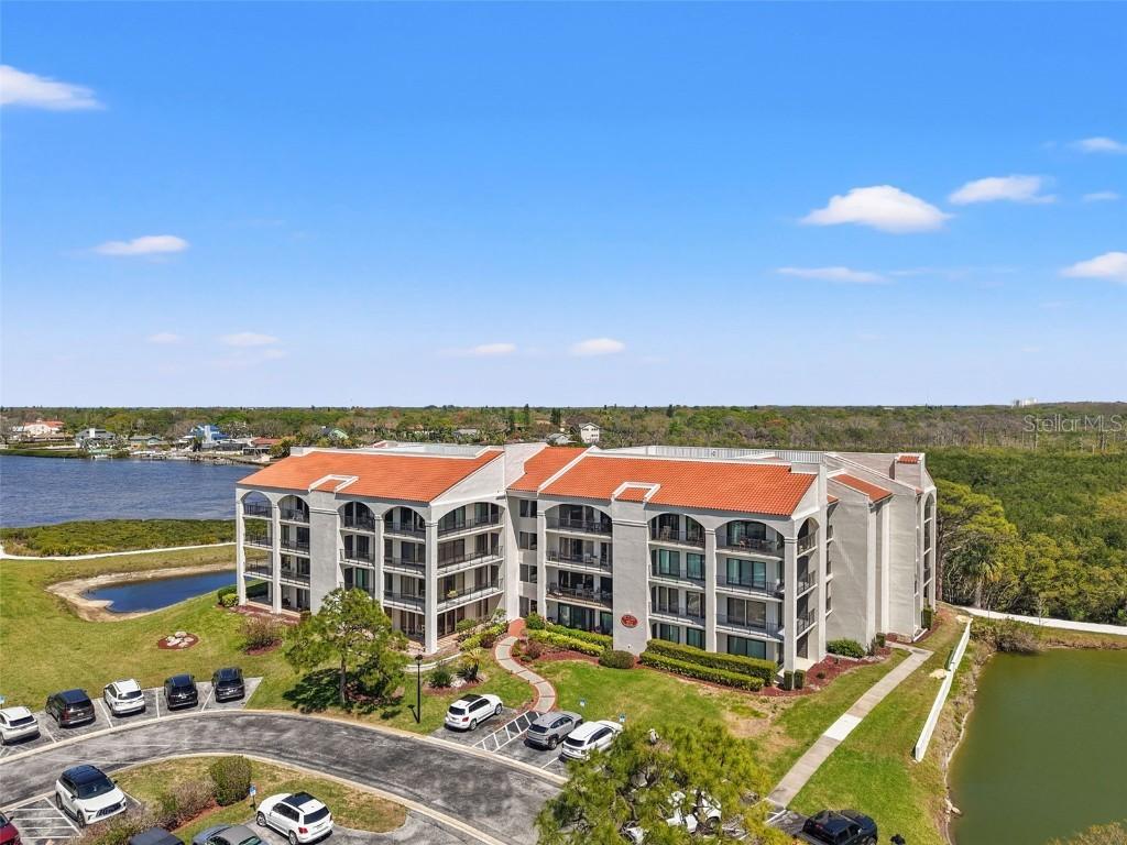234 Mariner Dr., Tarpon Springs, FL 34689