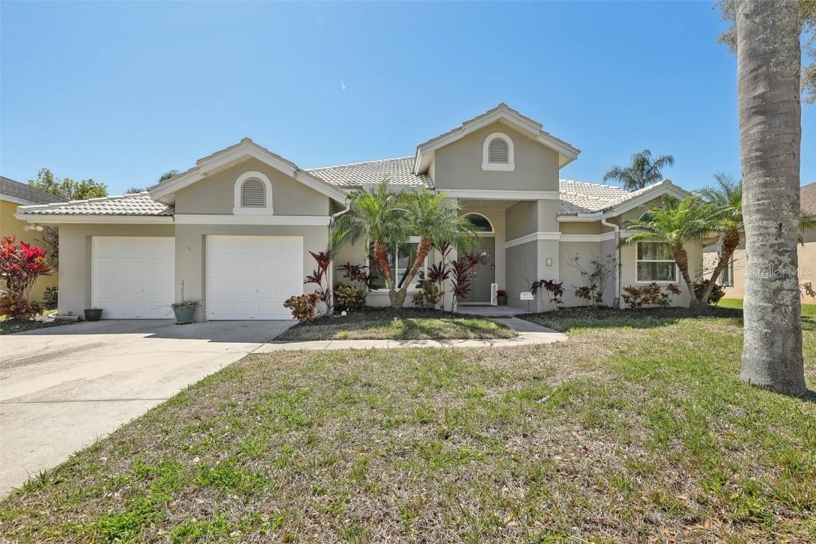954 Cobblestone Ln., Tarpon Springs, FL 34688
