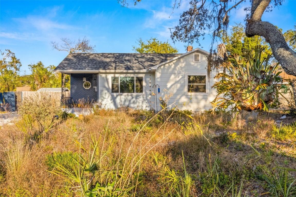948 Alcazar Way, St Petersburg, FL 33705