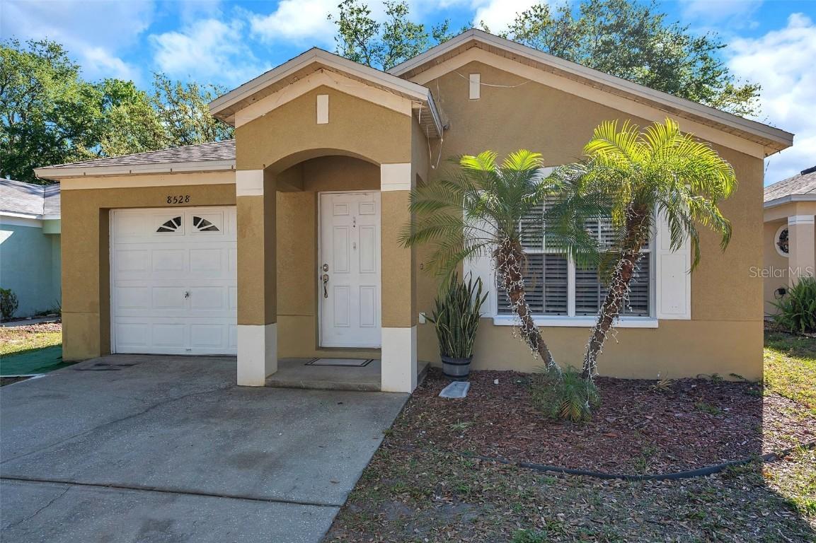 8528 Quarter Horse Dr., Riverview, FL 33578