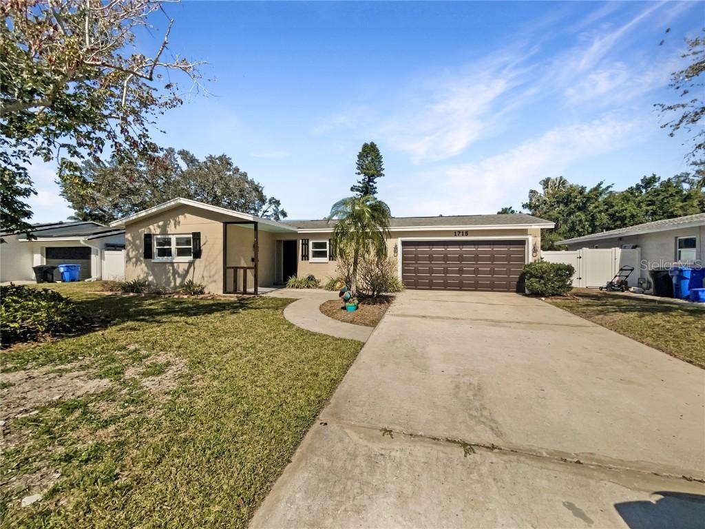 1715 Delaware Ave., St Petersburg, FL 33703