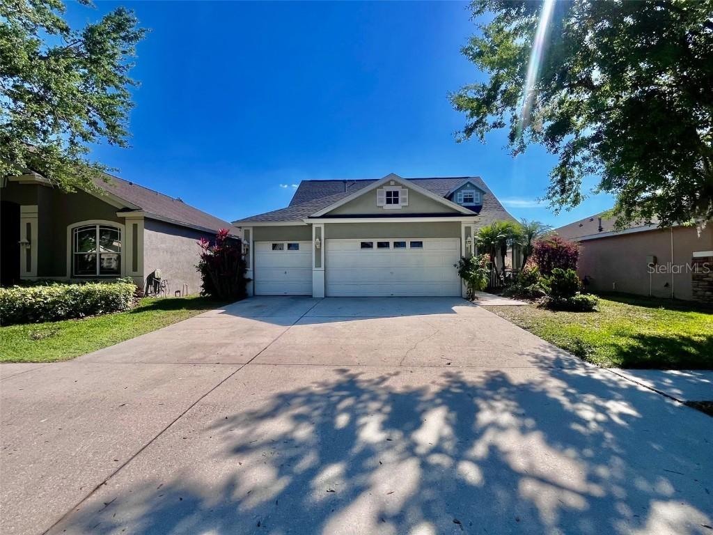 16313 Bridgecrossing Dr., Lithia, FL 33547