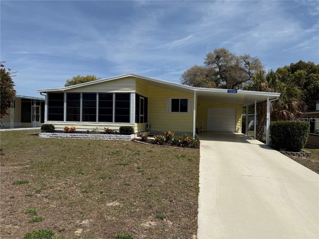 7358 First Loop Ave., Brooksville, FL 34613