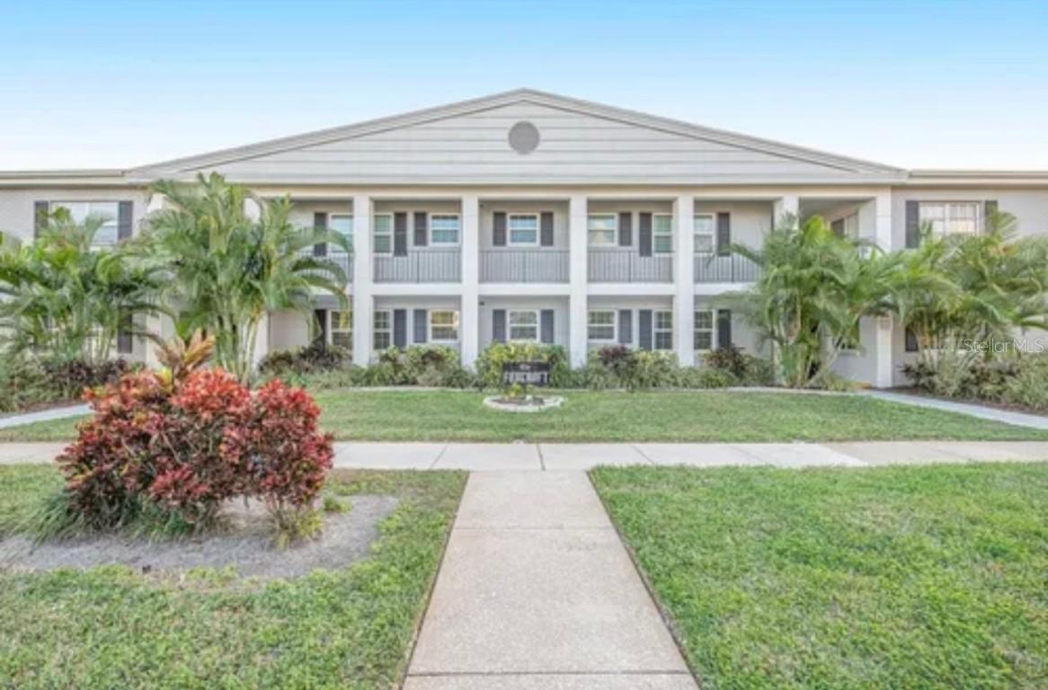 300 35th Ave. #F25, St Petersburg, FL 33704