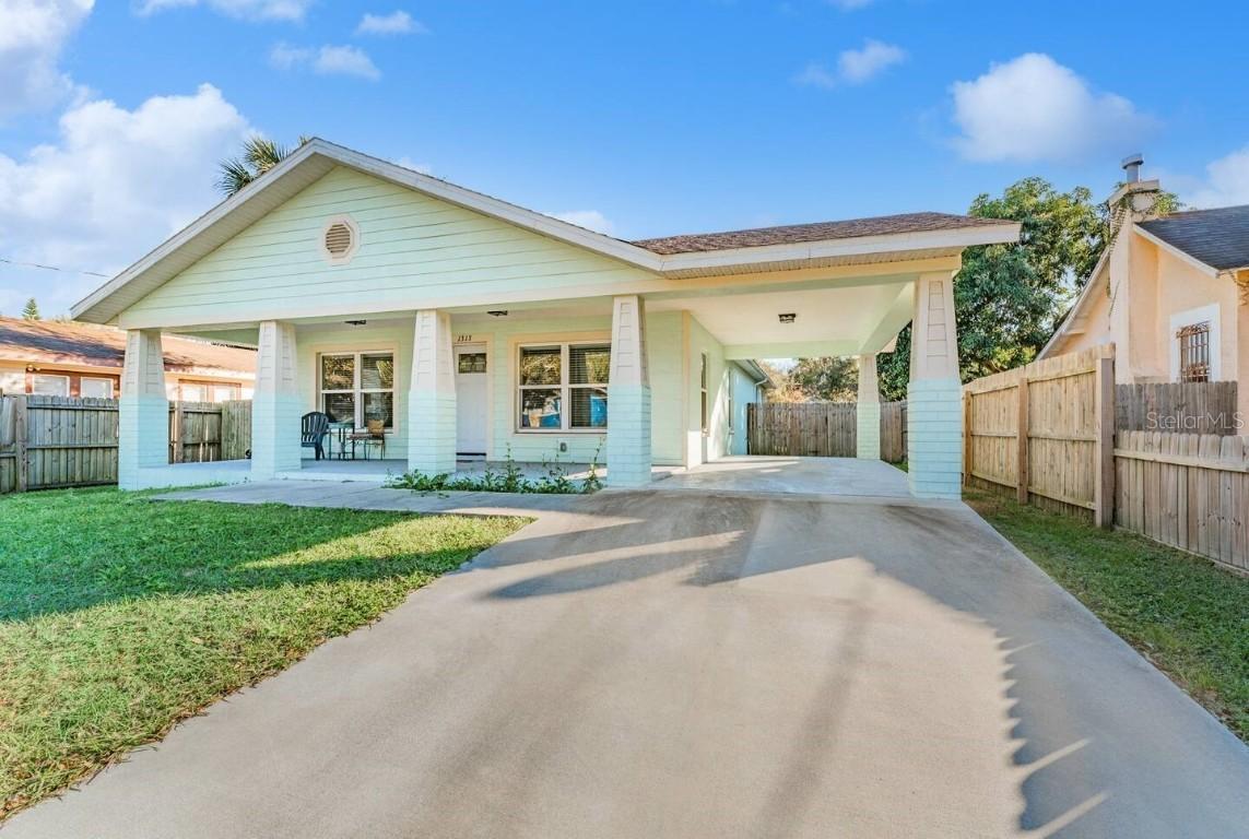 1313 E Cayuga St., Tampa, FL 33603