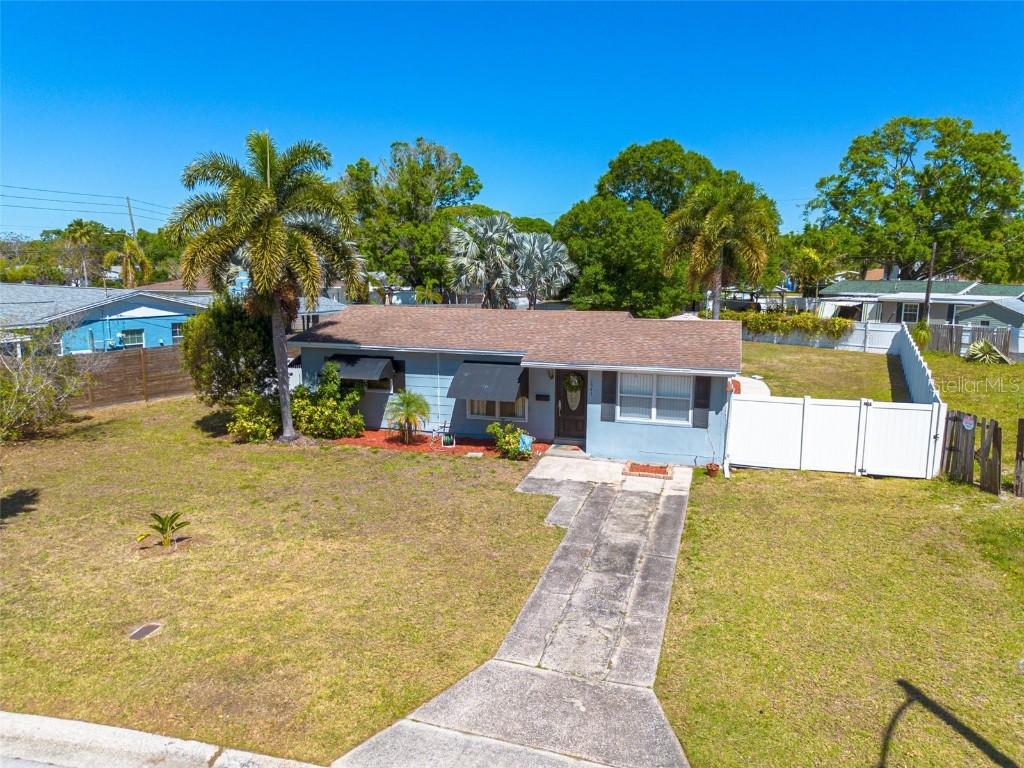 1541 68th Ave., St Petersburg, FL 33702