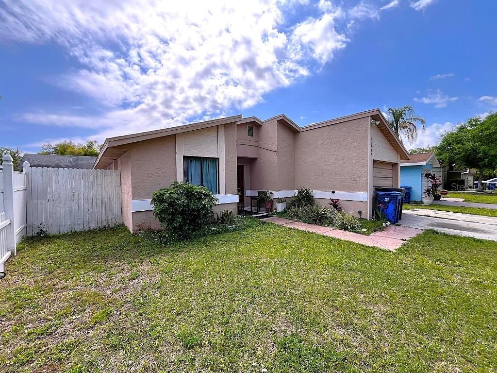 12209 Hidden Brook Dr., Tampa, FL 33624