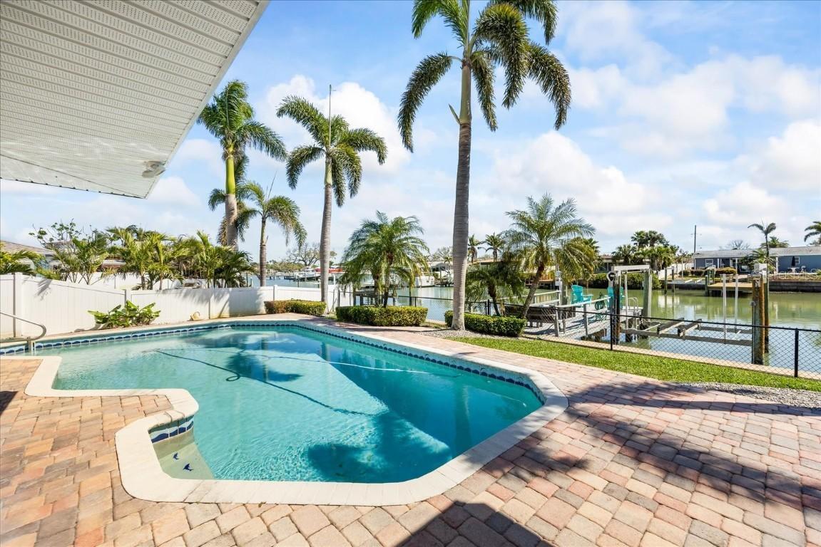 7870 Causeway Blvd., St Petersburg, FL 33707