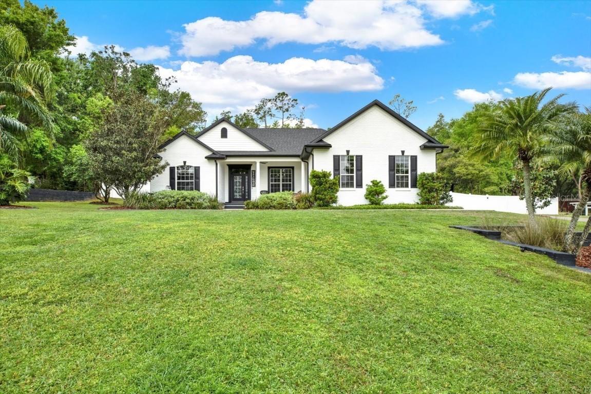 9851 Pine Leaf Ln., Dade City, FL 33525