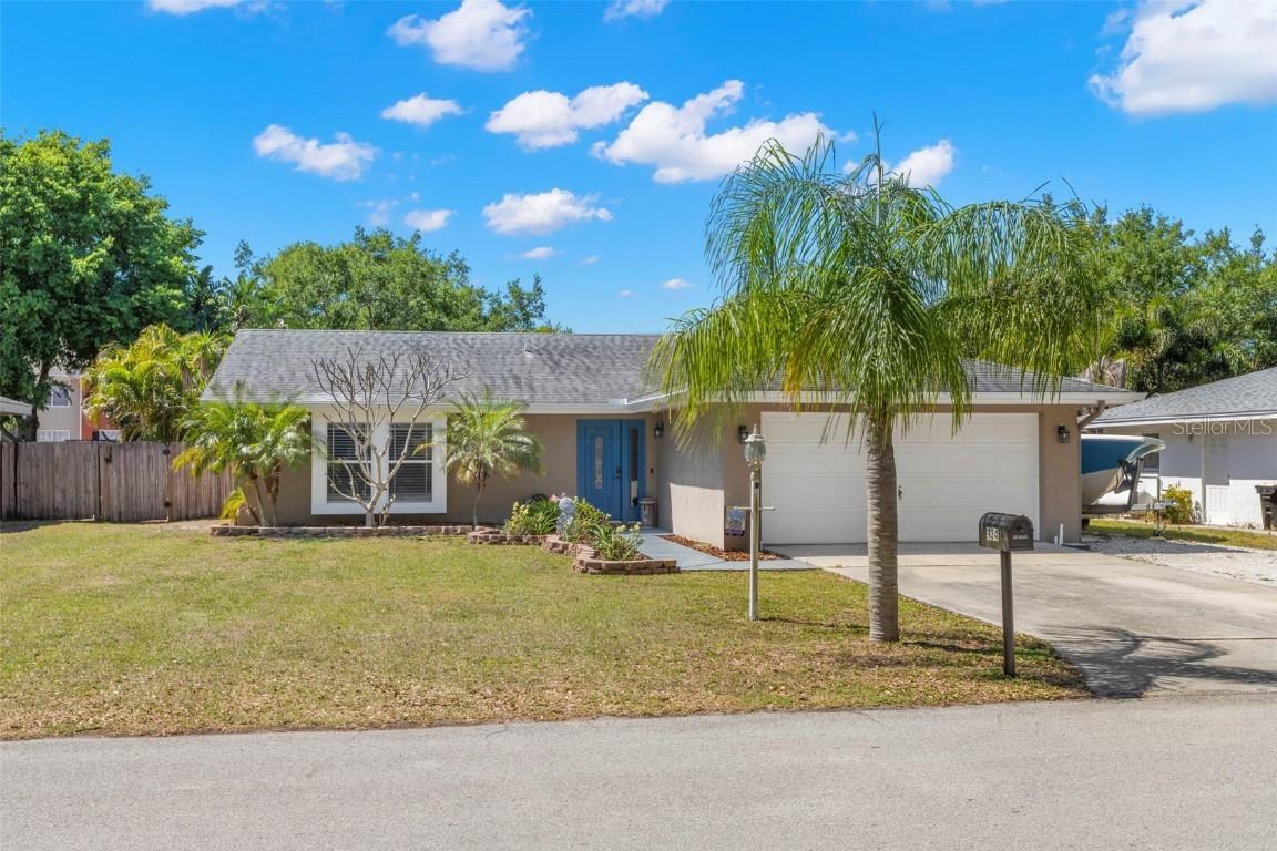 934 W Heron Cir., Winter Haven, FL 33884