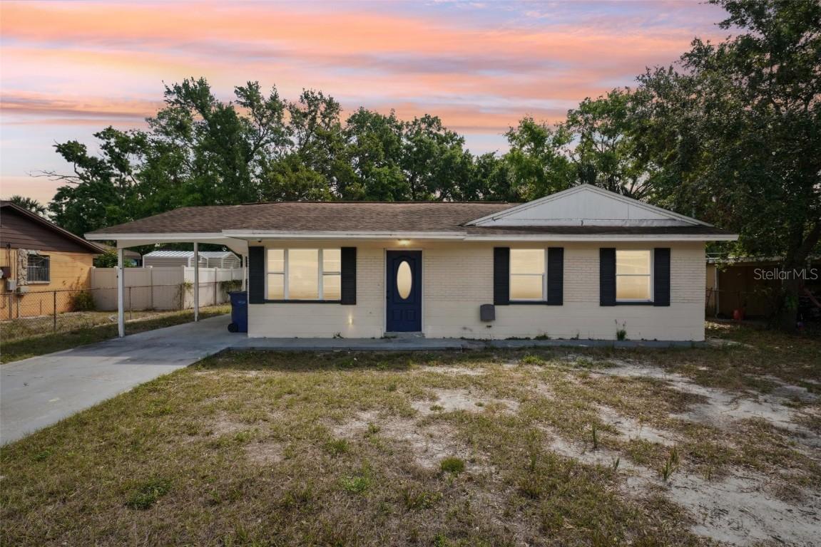 3011 Dodge St., Tampa, FL 33605