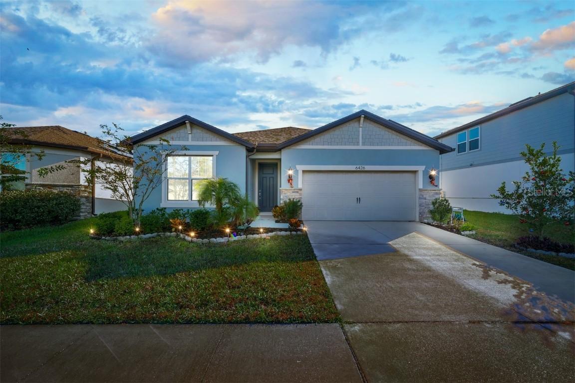 6426 Bradford Woods Dr., Zephyrhills, FL 33542