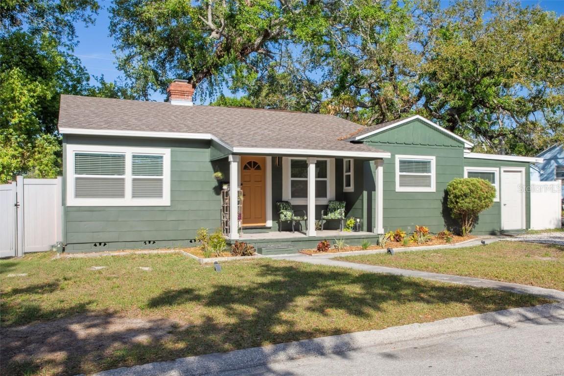 2125 Acorn Pl., St Petersburg, FL 33712