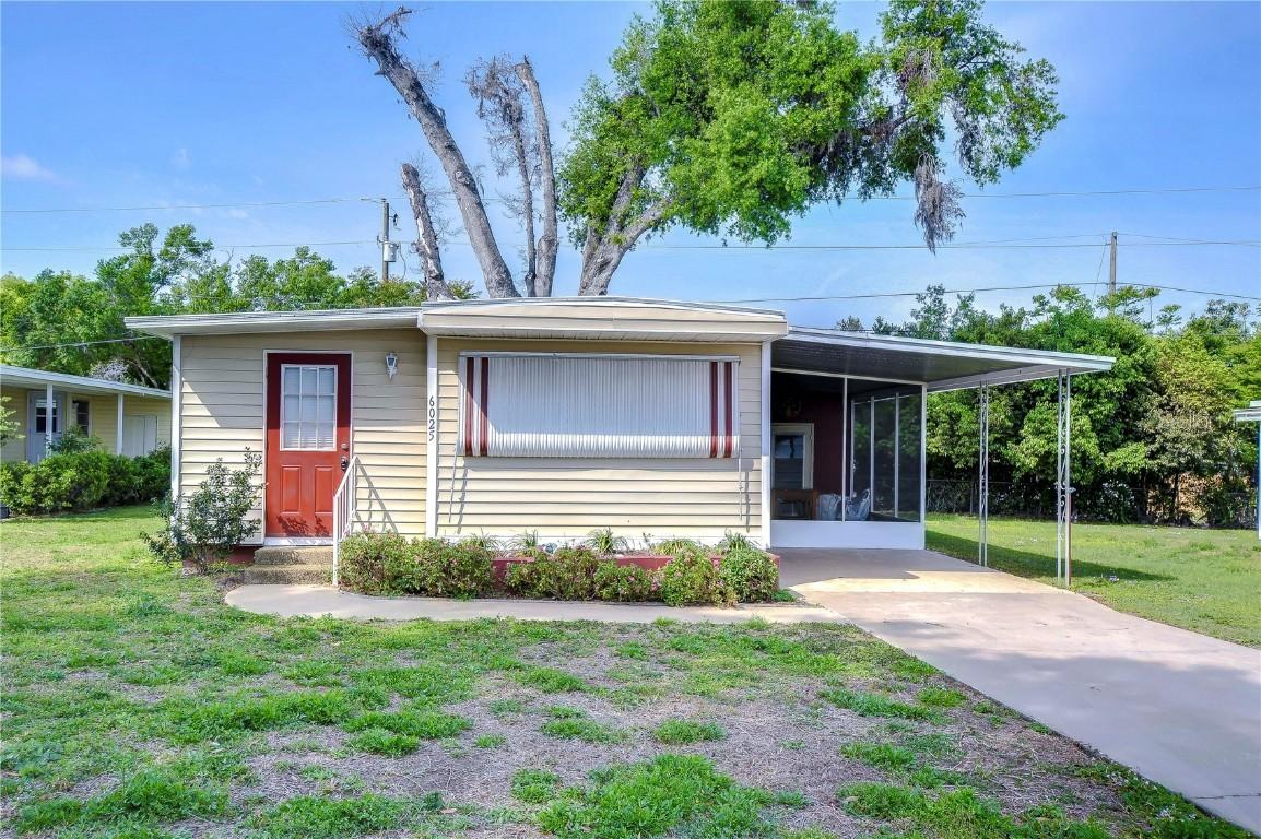 6025 Ridgewood Dr., Zephyrhills, FL 33542