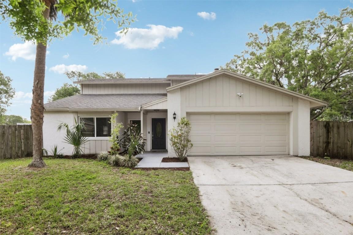 3802 Cloverhill Ct., Brandon, FL 33511