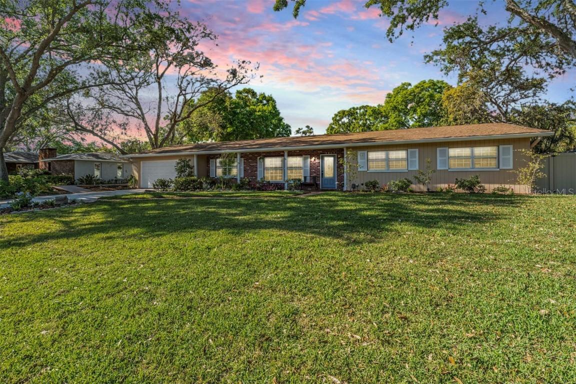 805 Sparrow Ave., Palm Harbor, FL 34683