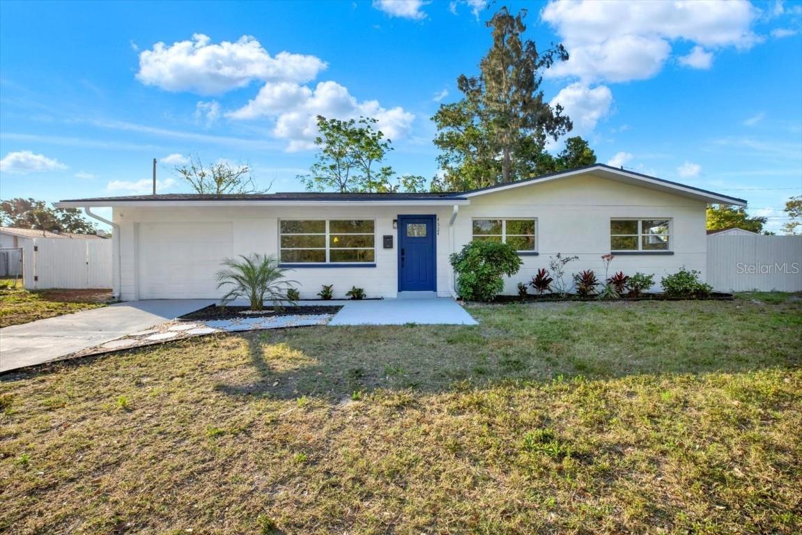 4324 Tuna Dr., St Petersburg, FL 33705