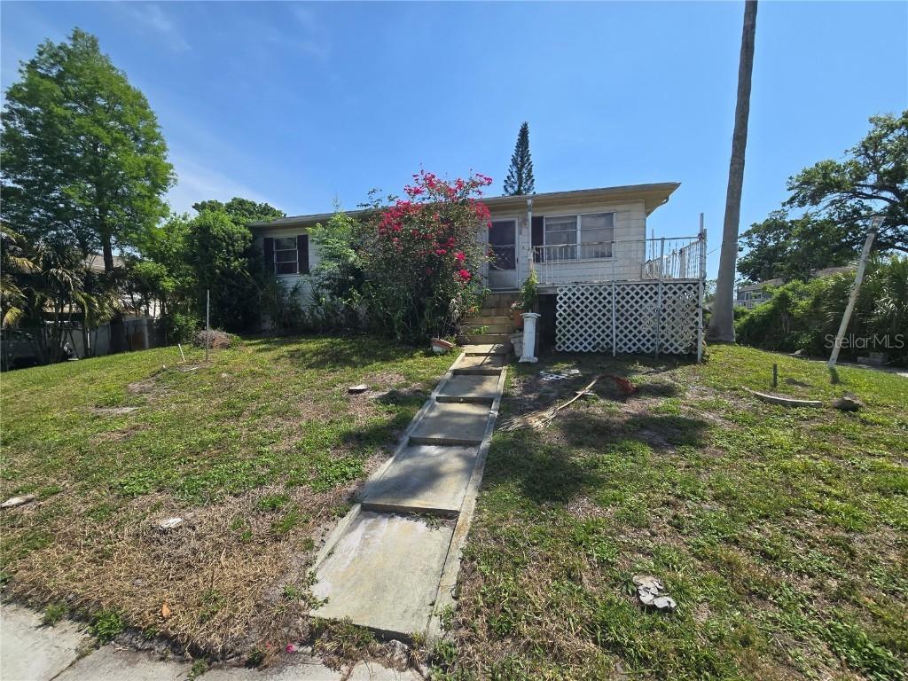 613 Chestnut St., Oldsmar, FL 34677