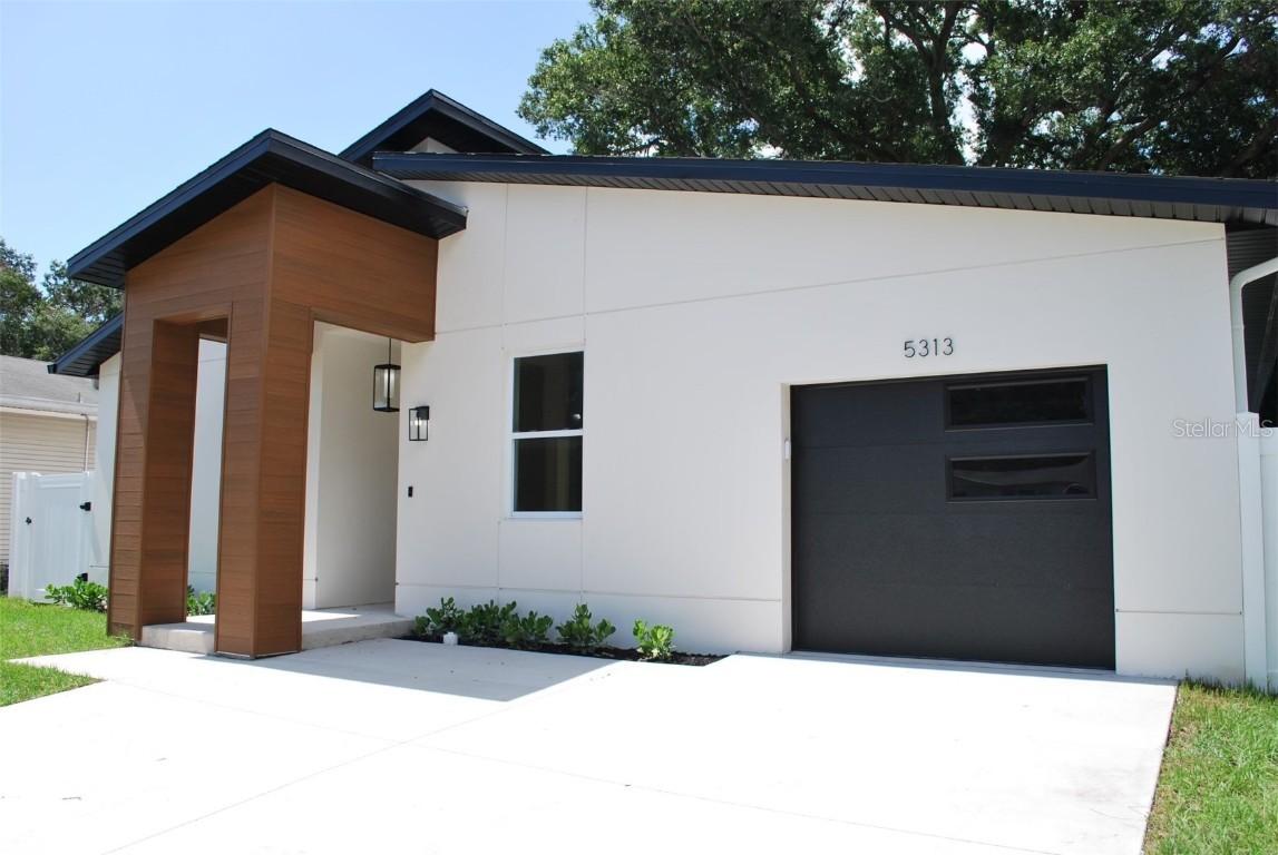 5518 Newton Ave., Gulfport, FL 33707