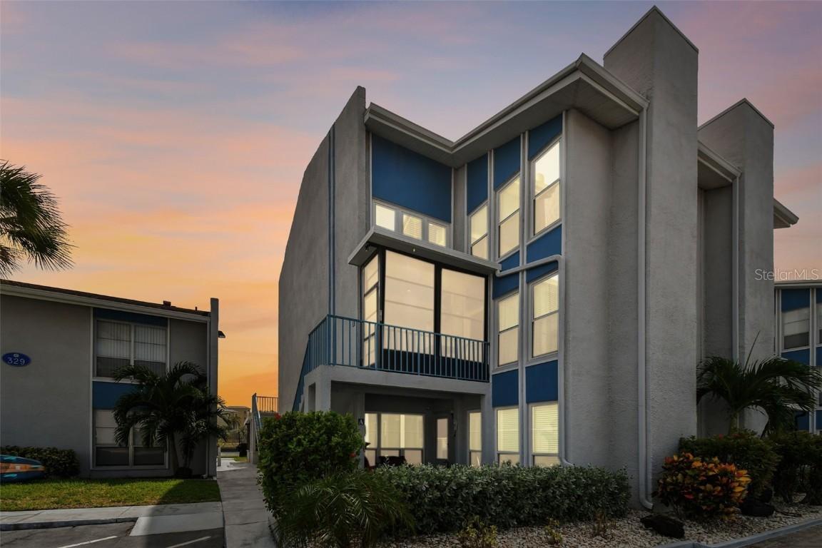 315 Medallion Blvd. #E, Madeira Beach, FL 33708