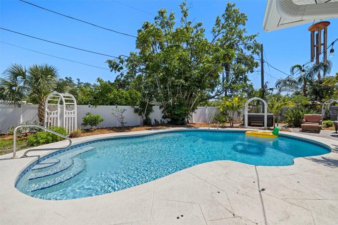 1508 Eden Isle Blvd., St Petersburg, FL 33704