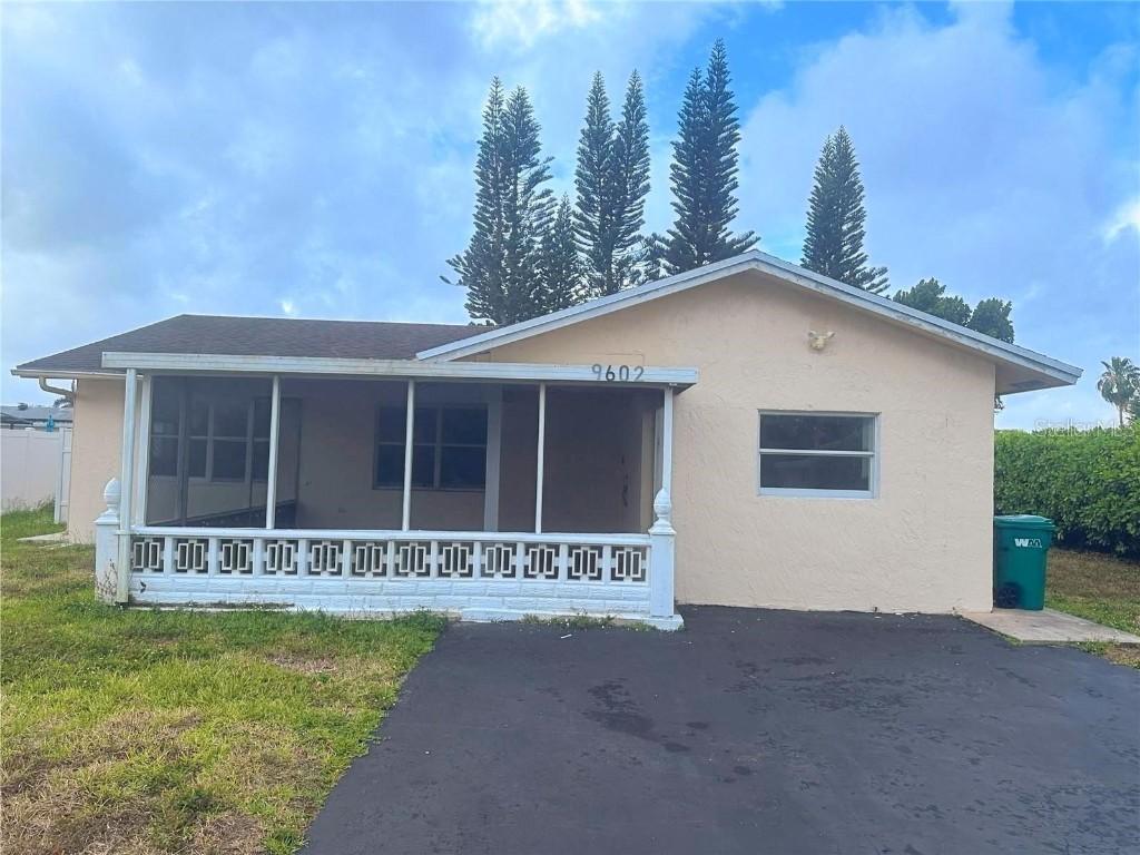 9602 NW 80th Pl., Tamarac, FL 33321