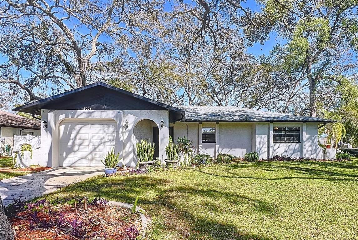 2004 Nobleton Ave., Spring Hill, FL 34608