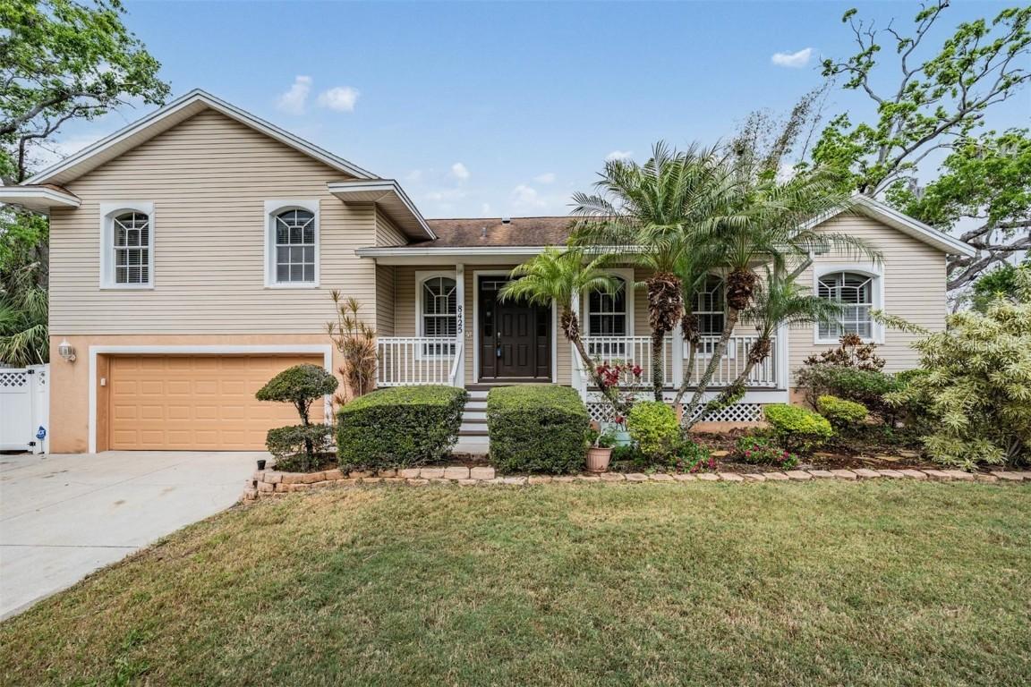 8425 Jackson Springs Rd., Tampa, FL 33615