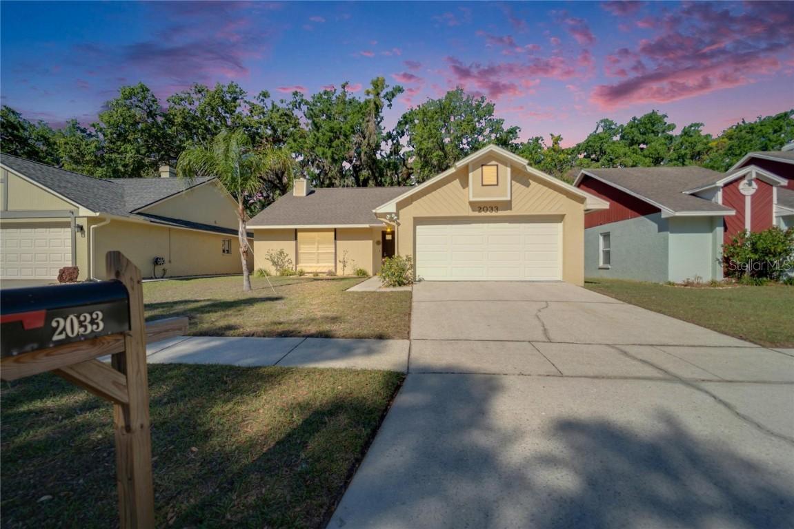 2033 Shadow Pine Dr., Brandon, FL 33511