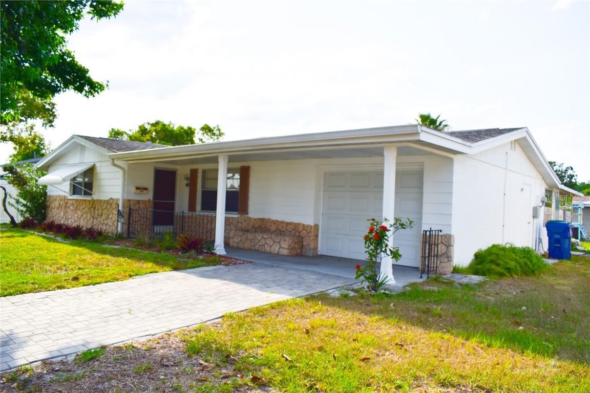 7435 Hollyridge Dr., New Port Richey, FL 34653
