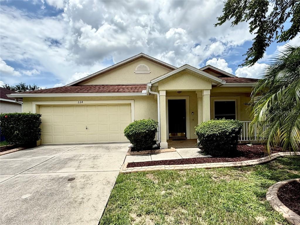 224 Chardonnay Pl., Valrico, FL 33594