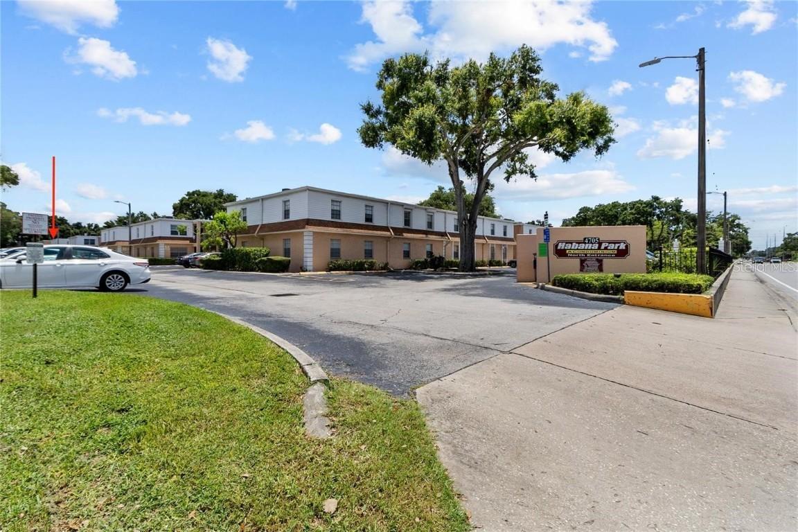 4702 Michael Ct. #137, Tampa, FL 33614