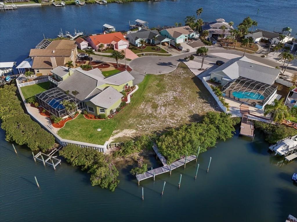 6646 Dolphin Cove Dr., Apollo Beach, FL 33572