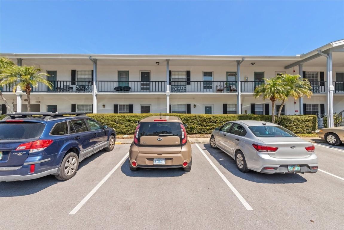 100 Glennes Ln. #207, Dunedin, FL 34698