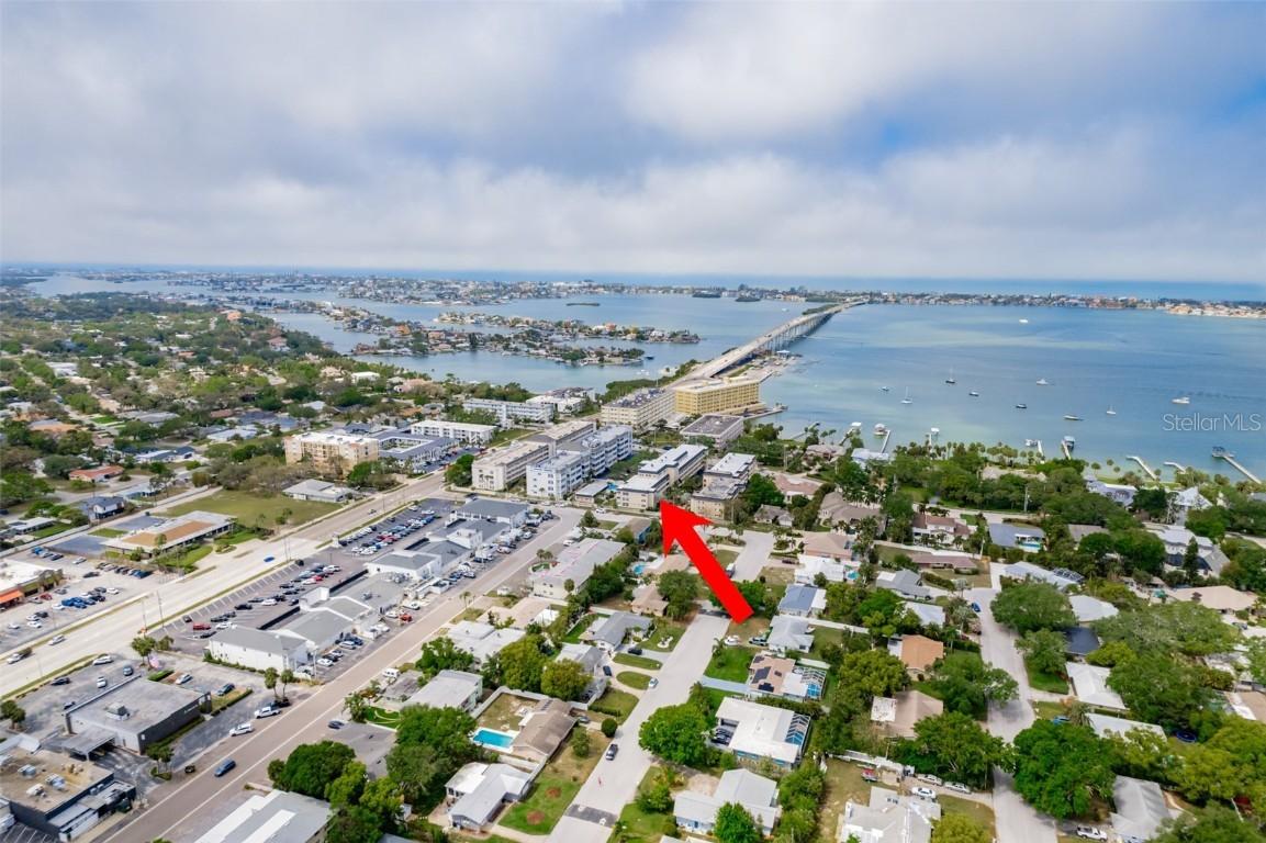 147 Bluff View Dr. #206, Belleair Bluffs, FL 33770