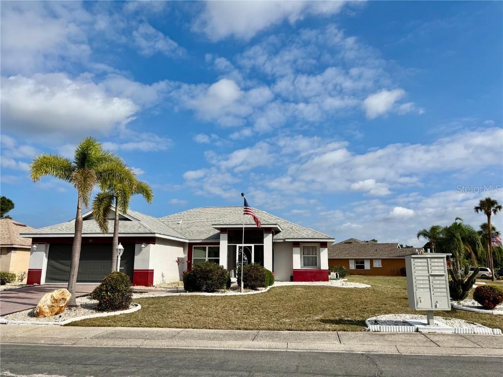 301 Caloosa Palms Ct., Sun City Center, FL 33573