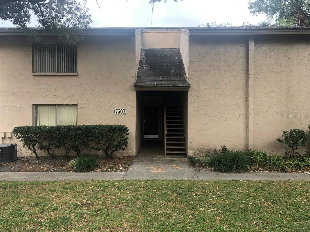 7507 Presley Pl. #D, Tampa, FL 33617