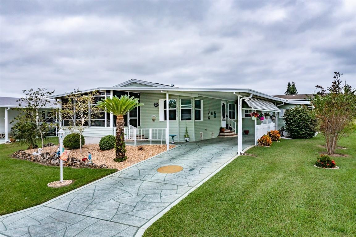 37539 Landis Ave., Zephyrhills, FL 33541