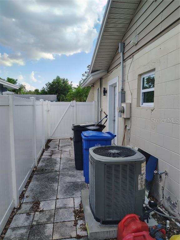 14529 Knoll Ridge Dr., Tampa, FL 33625
