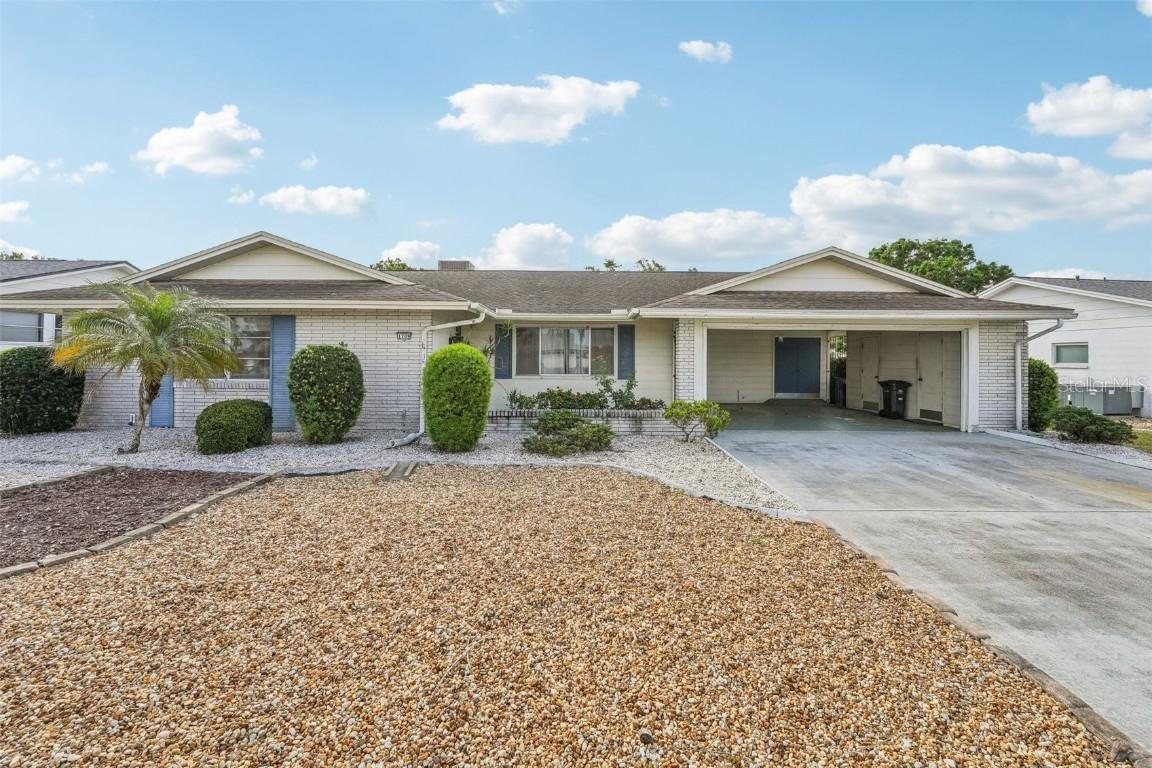 1709 N Pebble Beach Blvd., Sun City Center, FL 33573