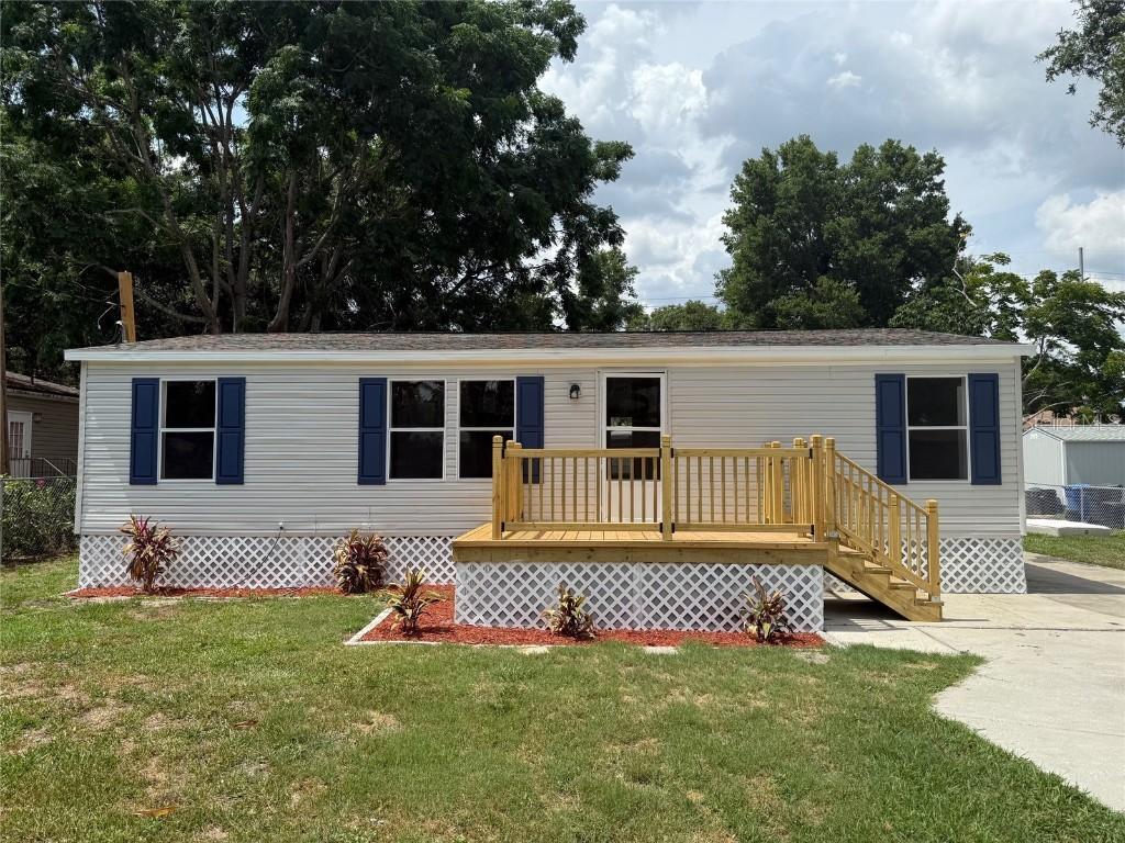 304 Mccolskey Ave., Brandon, FL 33510