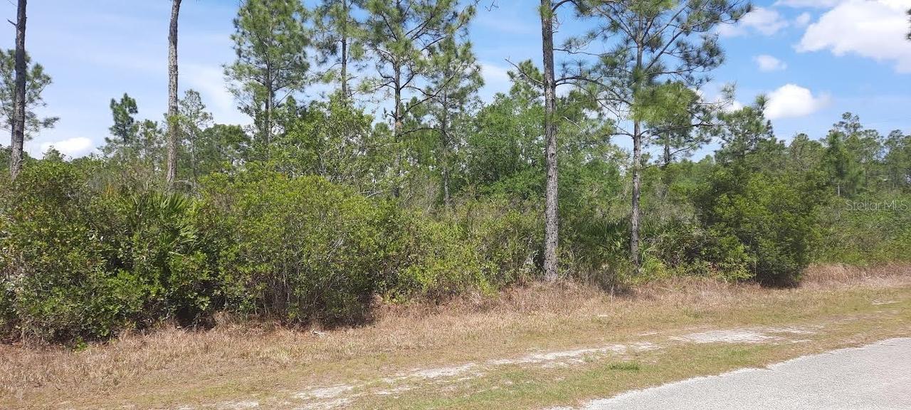 404 Allamanda Dr., Indian Lake Estates, FL 33855