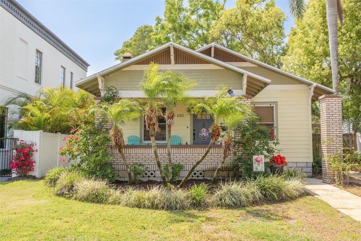 300 16th Ave., St Petersburg, FL 33704