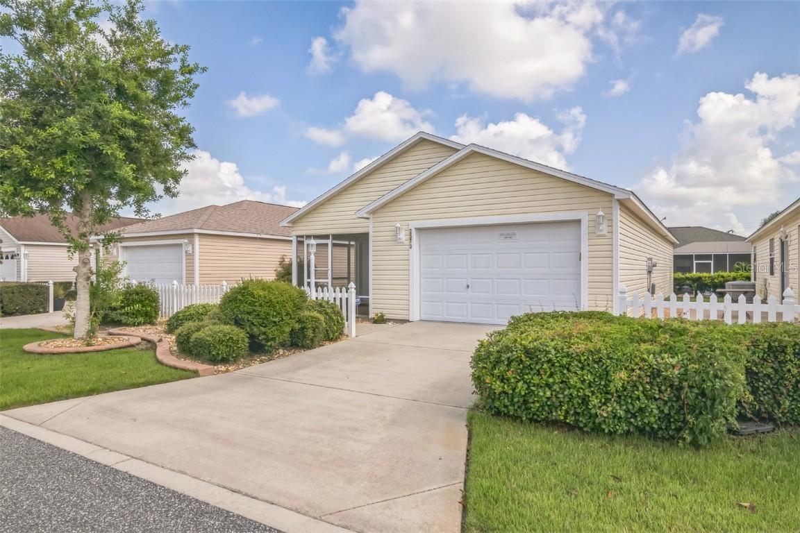 2573 Carrington Ct., The Villages, FL 32162