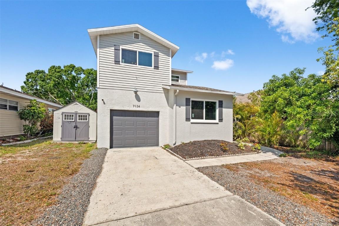 7134 2nd St., St Petersburg, FL 33702