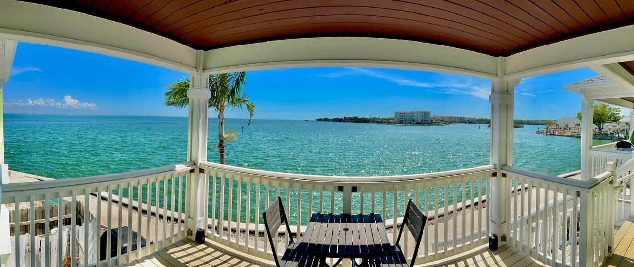 5285 Coquina Key Dr. #C, St Petersburg, FL 33705