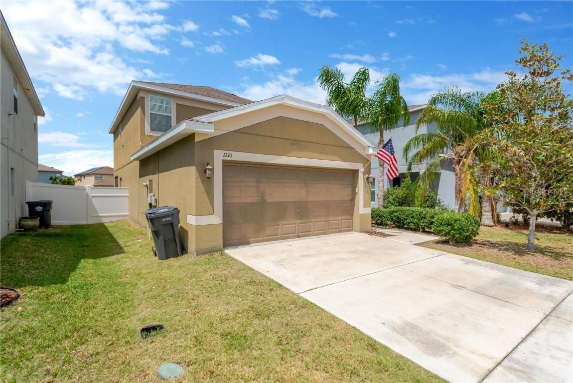 1210 Trailwater St., Ruskin, FL 33570