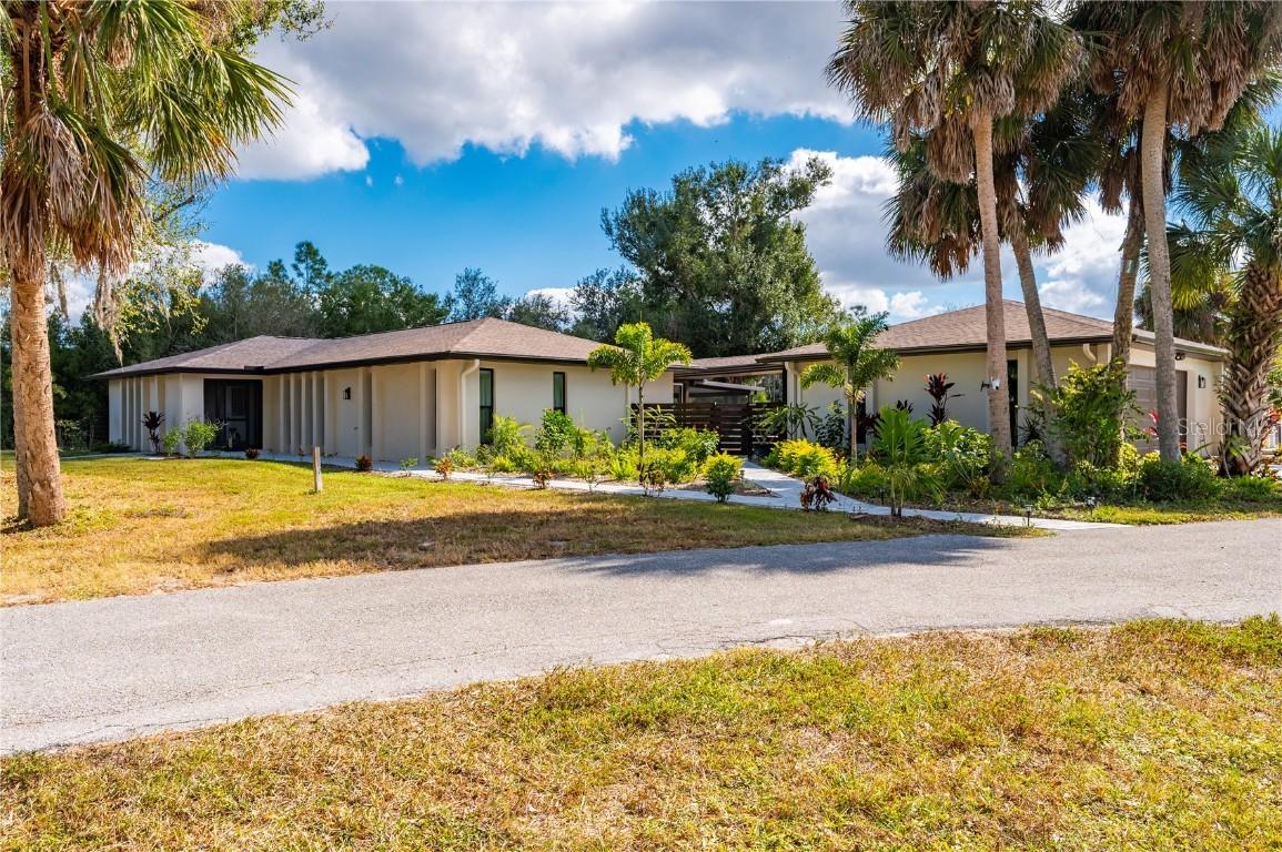 24549 Nova Ln., Punta Gorda, FL 33980